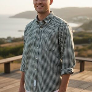 American Eagle Outfitters Green Plaid Men's Shirt